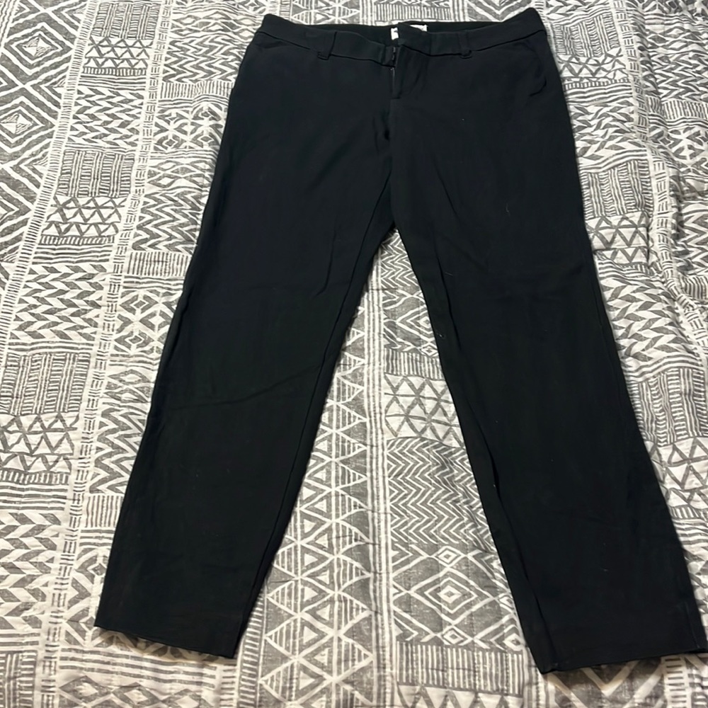 Old Navy cropped pants- Pixie Style size 2
